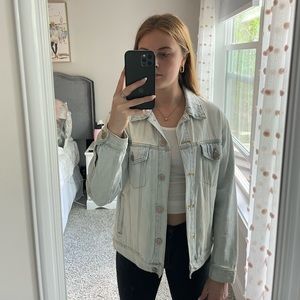 Light wash denim jean jacket
